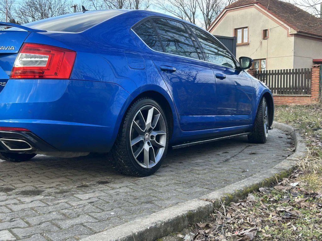 Lišty pod prahy Octavia 3 RS – Tuning Pardubice