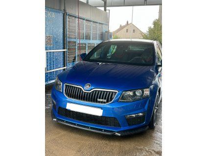 Přední lipo Škoda Octavia 3 RS v černém lesku